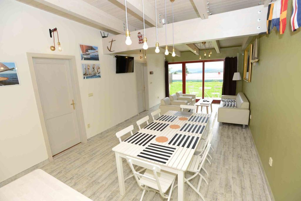 Apartmany Modrinovy Dum Horní Planá Bagian luar foto
